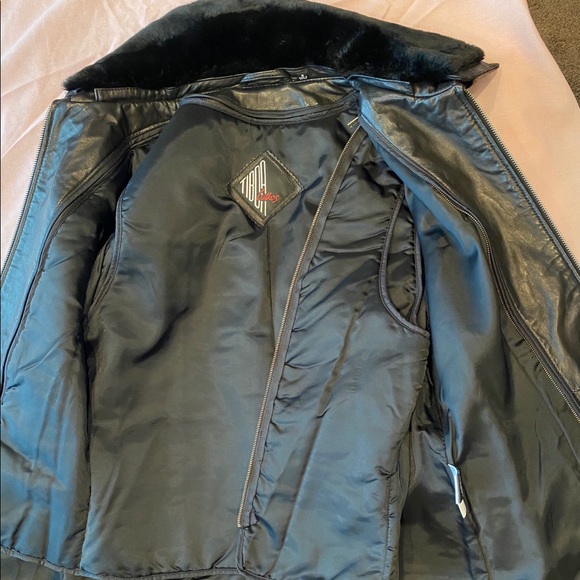 Long Leather jacket - Picture 4 of 5